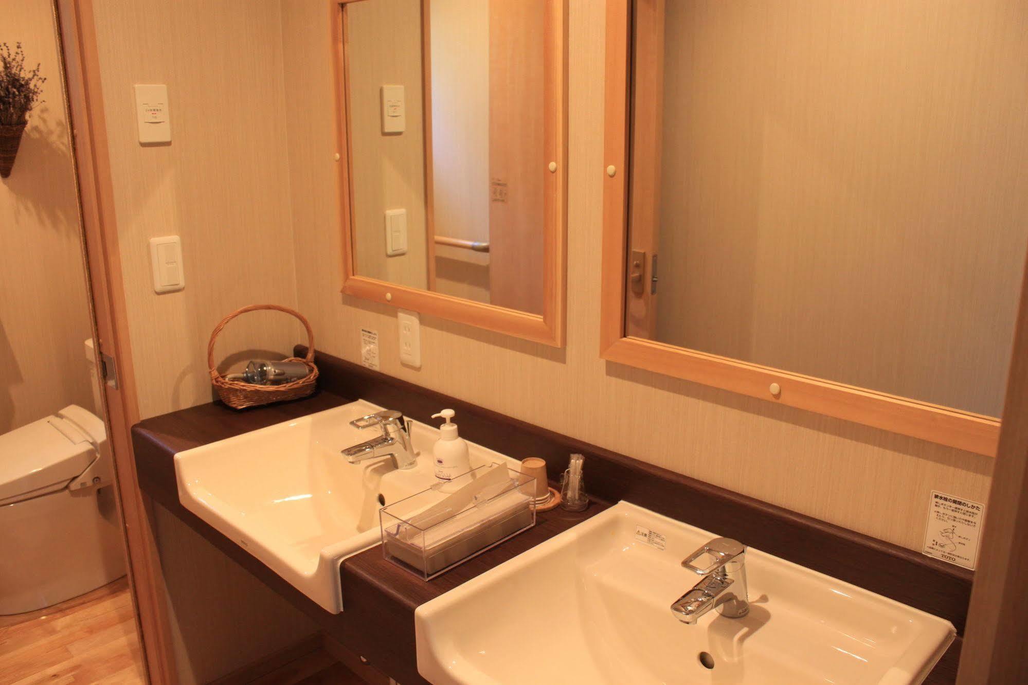 Ituka Furano E Guest House ภายนอก รูปภาพ